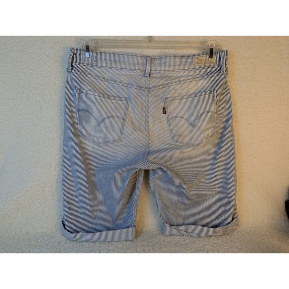 Levi’s Pinstripe Seersucker Bermuda Shorts Blue White Women’s Size 10 Waist - Picture 4 of 9